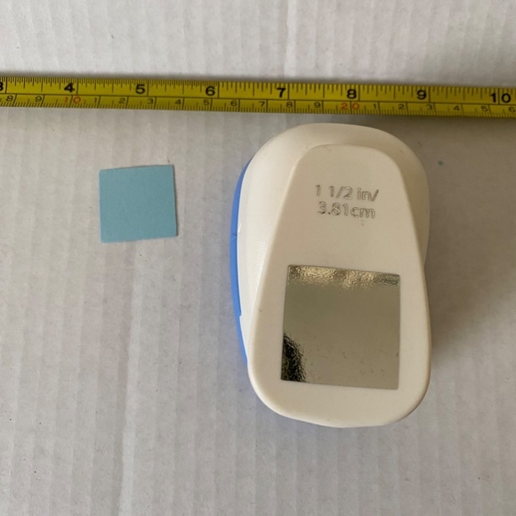 Recollections Square Punch - Picture 2 of 4